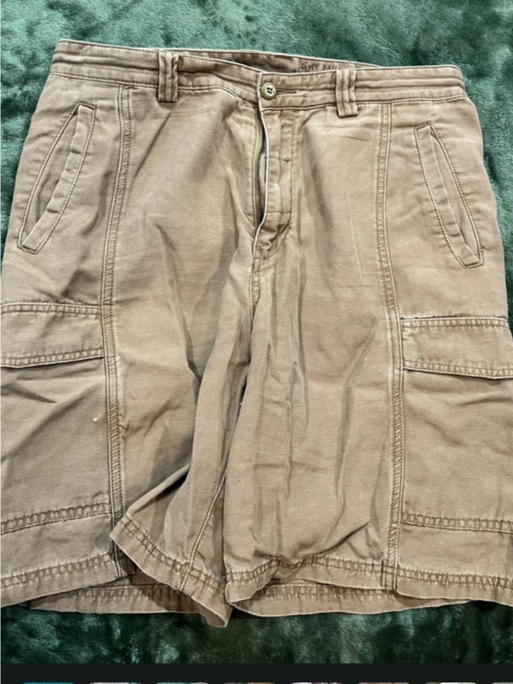 Tommy Bahama Men's Cargo Shorts in Khaki Tan